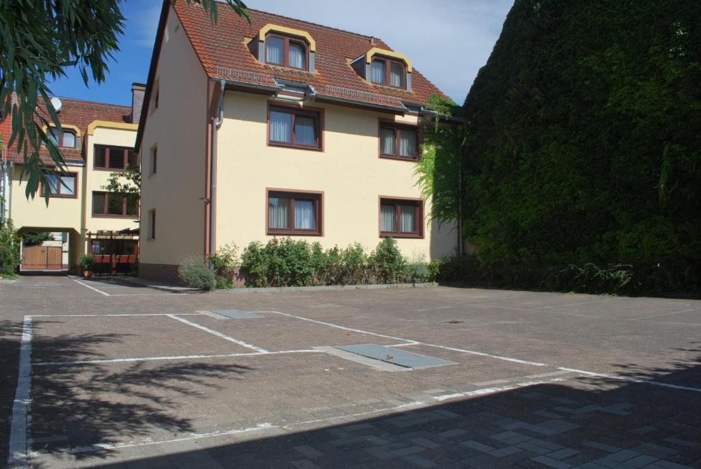 Hotel Rheingauer Tor Hochheim am Main Εξωτερικό φωτογραφία