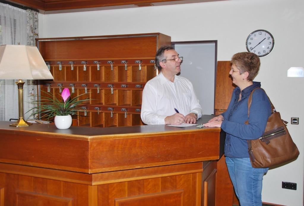 Hotel Rheingauer Tor Hochheim am Main Εξωτερικό φωτογραφία