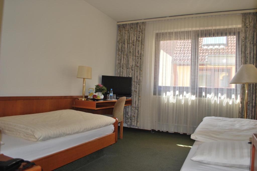 Hotel Rheingauer Tor Hochheim am Main Δωμάτιο φωτογραφία