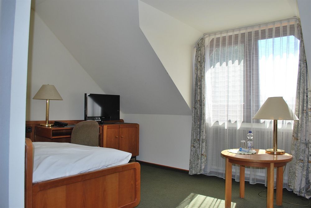 Hotel Rheingauer Tor Hochheim am Main Εξωτερικό φωτογραφία