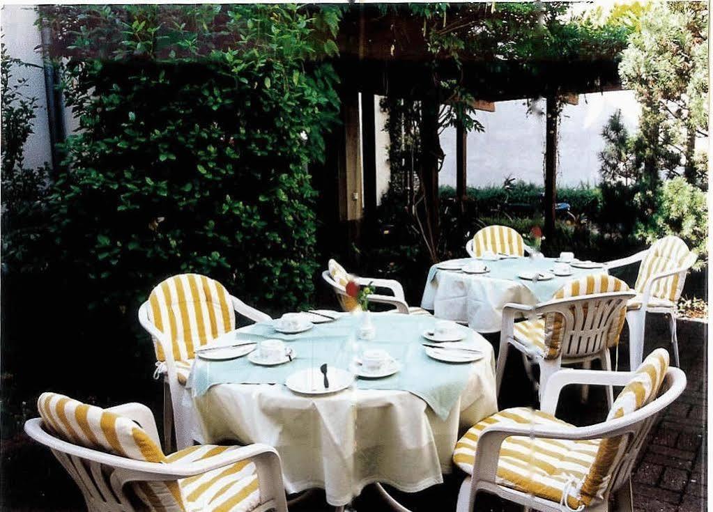 Hotel Rheingauer Tor Hochheim am Main Εξωτερικό φωτογραφία